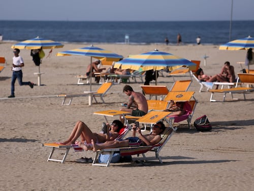 Date, regole e obblighi in spiaggia: come e quando andare al mare