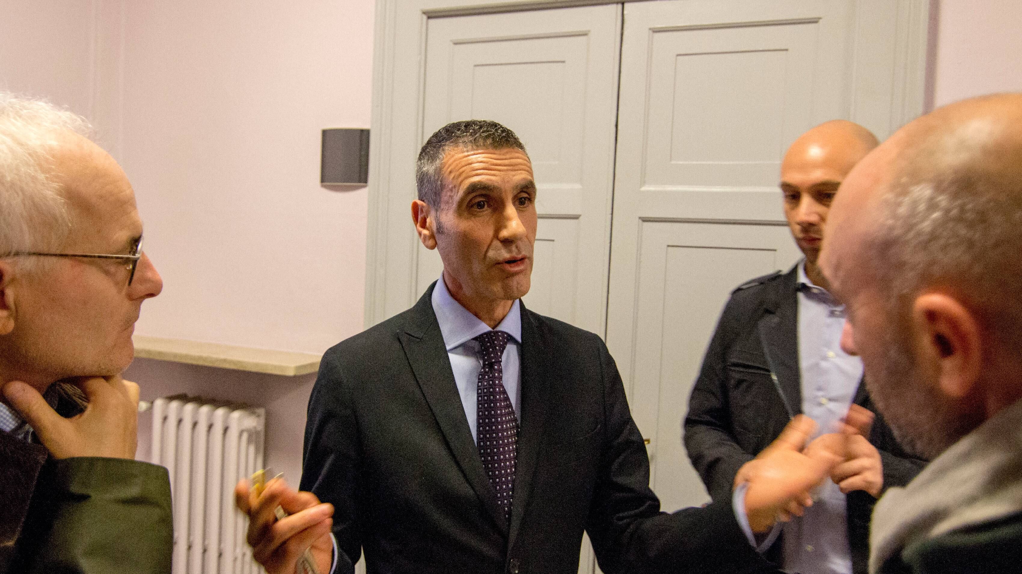 Un tweet sul "governo scafista" inguaia il sottufficiale Gdf che ha indagato sulla pandemia