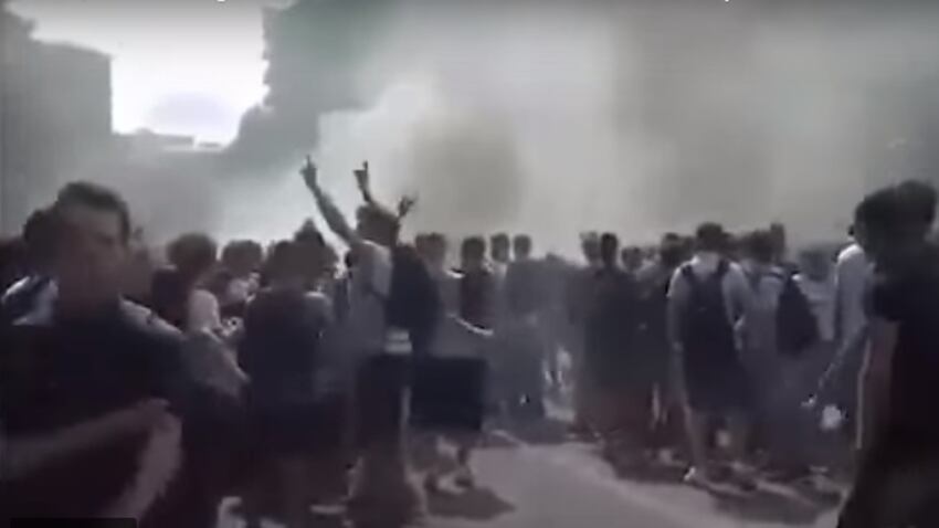Pavia, la scuola finisce in guerriglia