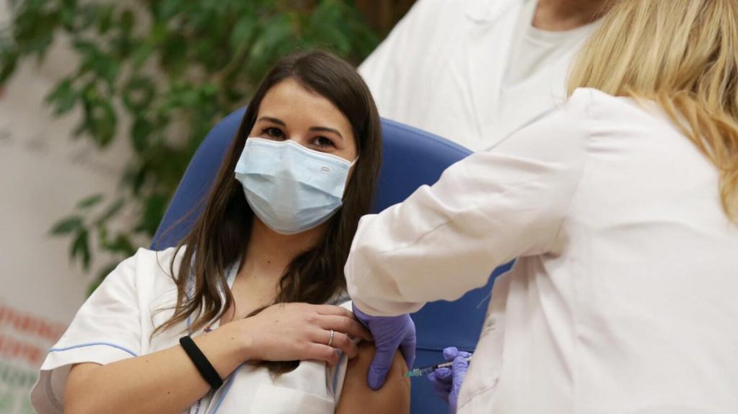 Minacce No vax all'infermiera. Si muove anche il Viminale