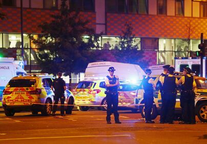 Londra, fuori dalla moschea dopo l'attacco 16