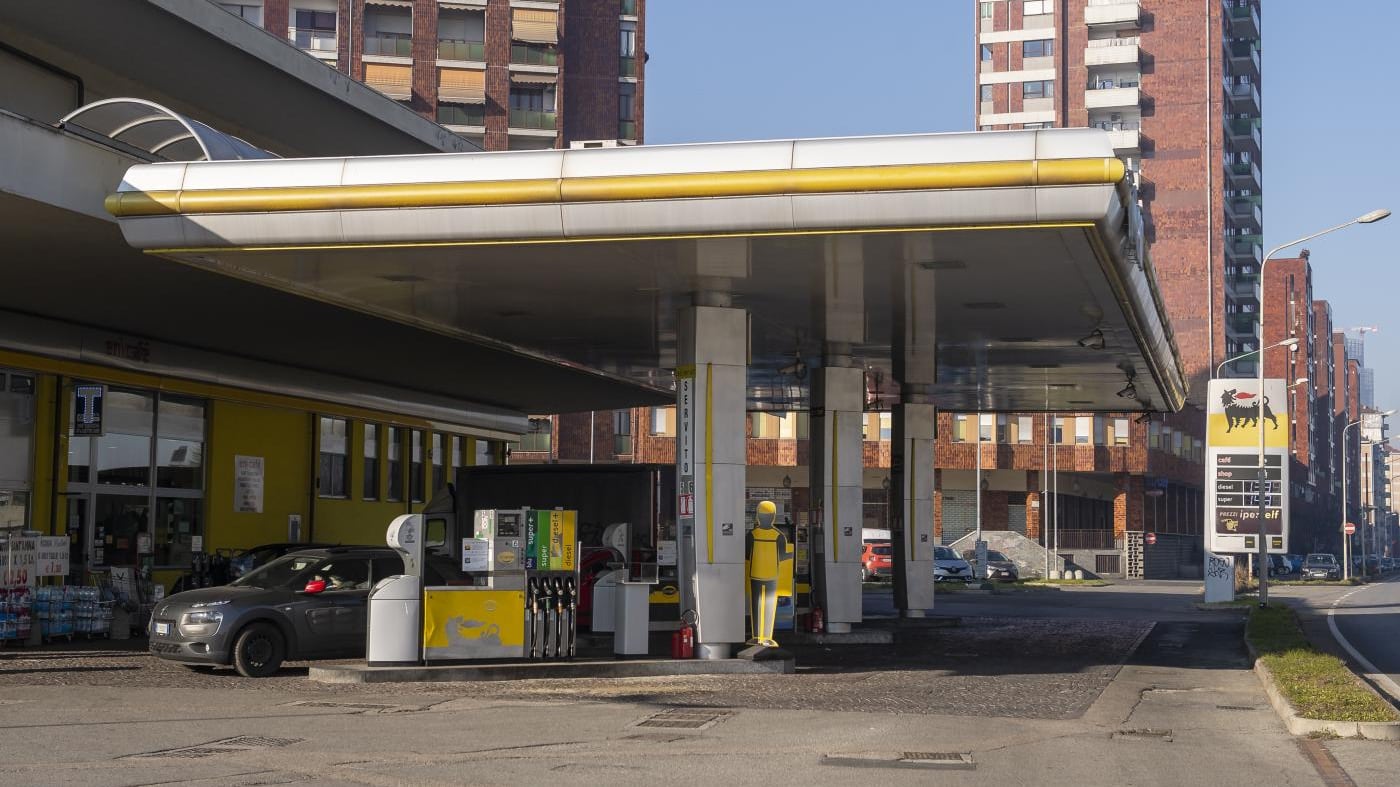 Accise mobili, sconti fino a 8 cent. Il nodo politico è la tenuta dei conti