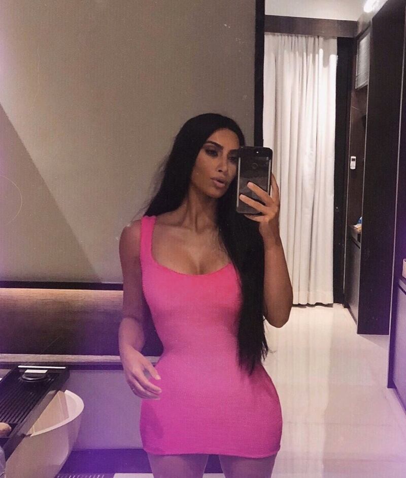 Kim Kardashian mozzafiato su Instagram: foto 5