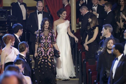 Kate Middleton in bianco ai Bafta 2019 3