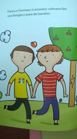 Tutte le favole gender: "Famiglia felice con due papà" 3