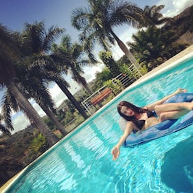 Brenda Asnicar sexy su Instagram 6