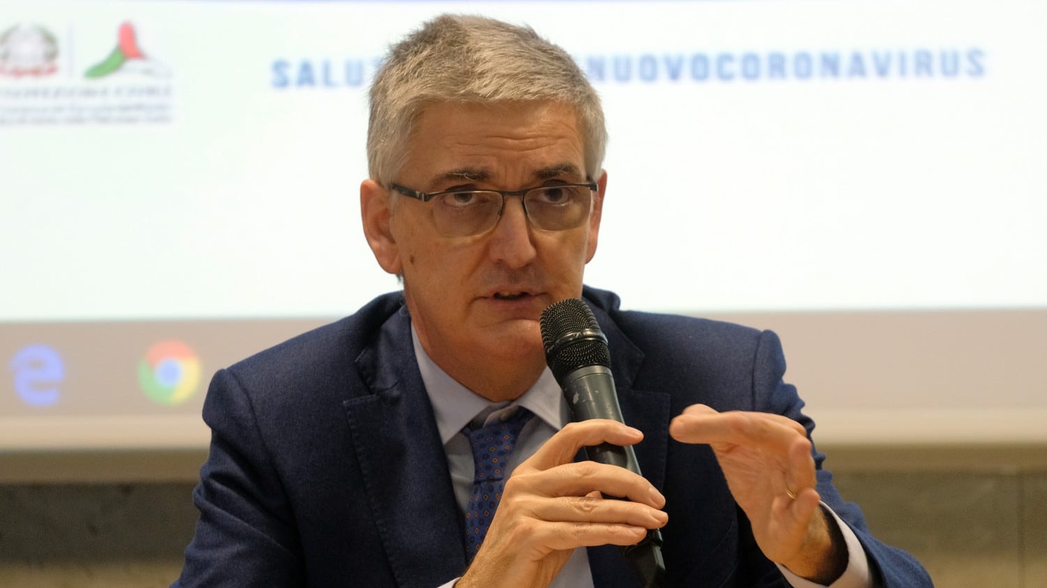 Covid, Brusaferro: "Frena crescita dell'Rt. Ma rischio resta alto"