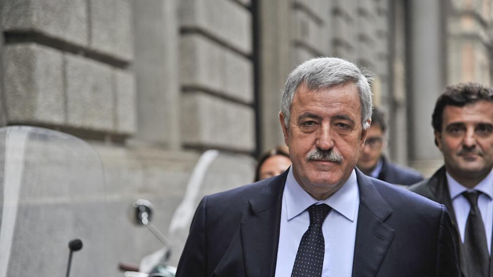 Podestà sulle coppie omosex: "Non gli affiderei un orfano, come non lo affiderei a Riina"