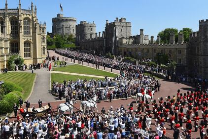 Royal Wedding: il giro in carrozza di Harry e Meghan 9