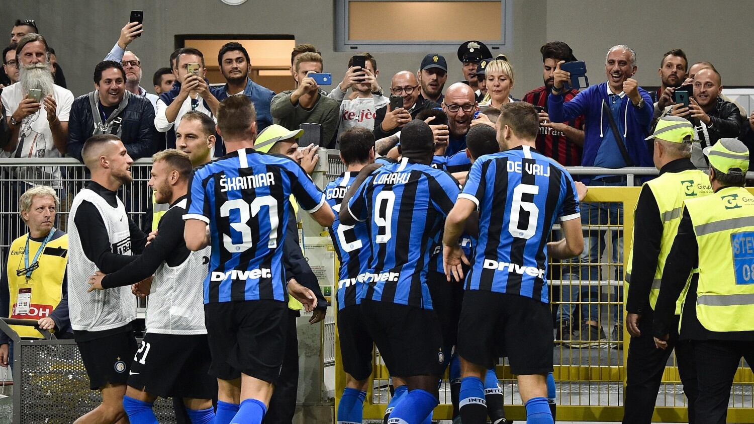 L'Inter fa la voce grossa contro il Milan: vince il derby 2-0 e si riprende il primato