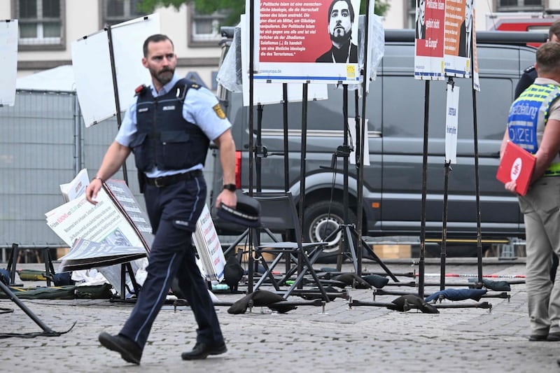 Auto sulla folla in Germania: le immagini dei soccorsi 5