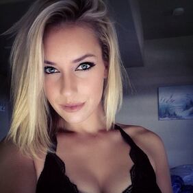 Golfiste sexy: le più belle tra le buche 3