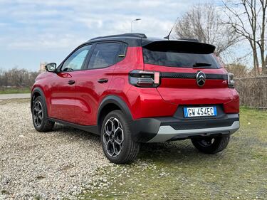 Nuova Citroen C3: guarda la gallery della citycar a benzina accessibile e completa 16