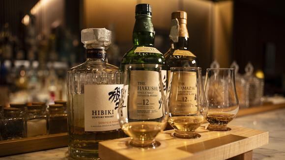Laphroaig e Suntory, all’Hyatt il viaggio tra Scozia e Giappone