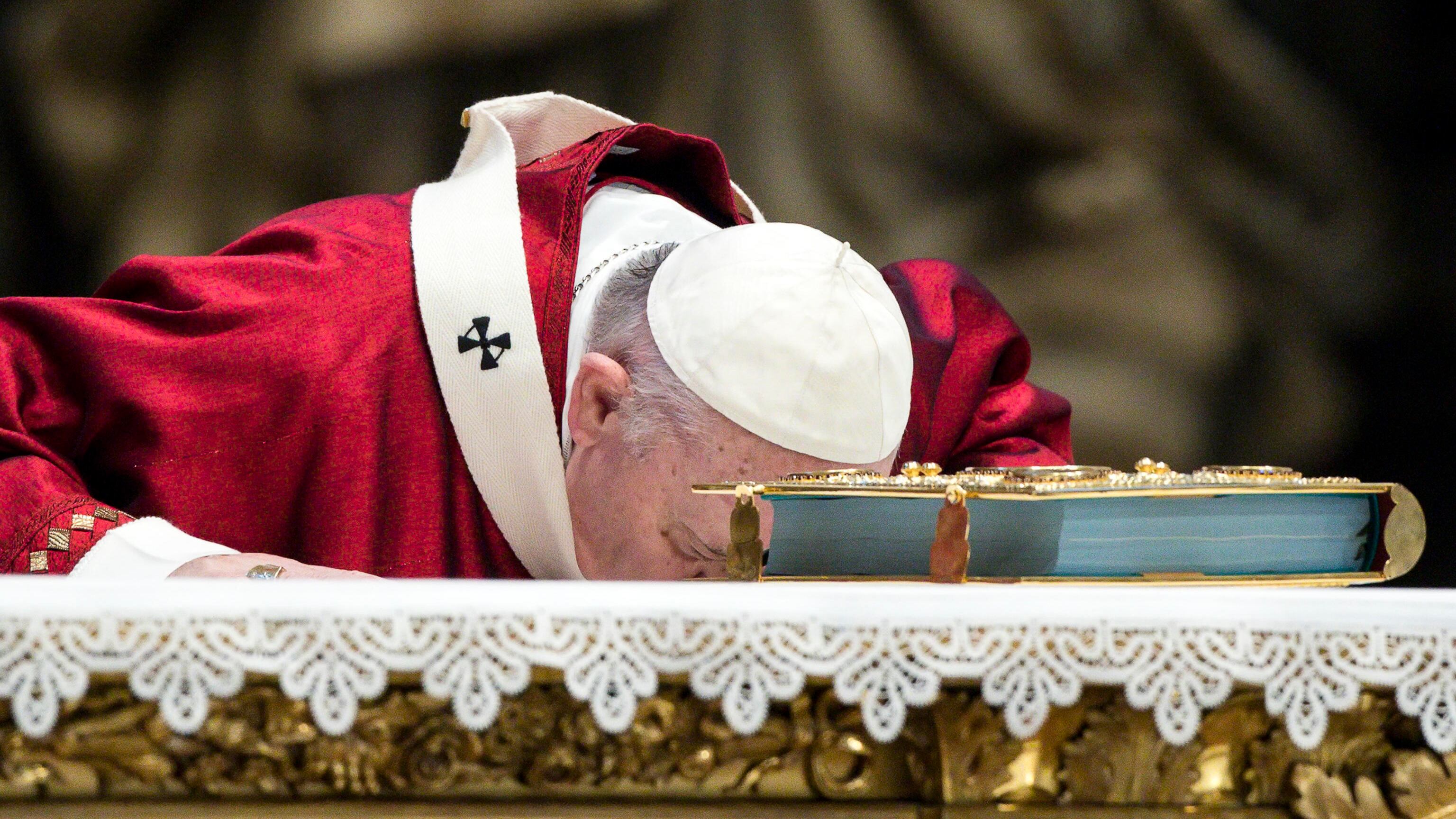 Il Papa adesso è in "trappola": ecco cosa ha fermato Bergoglio
