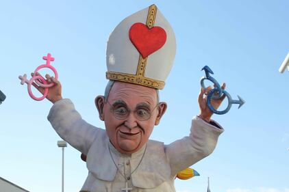 Carri al carnevale di Viareggio 5