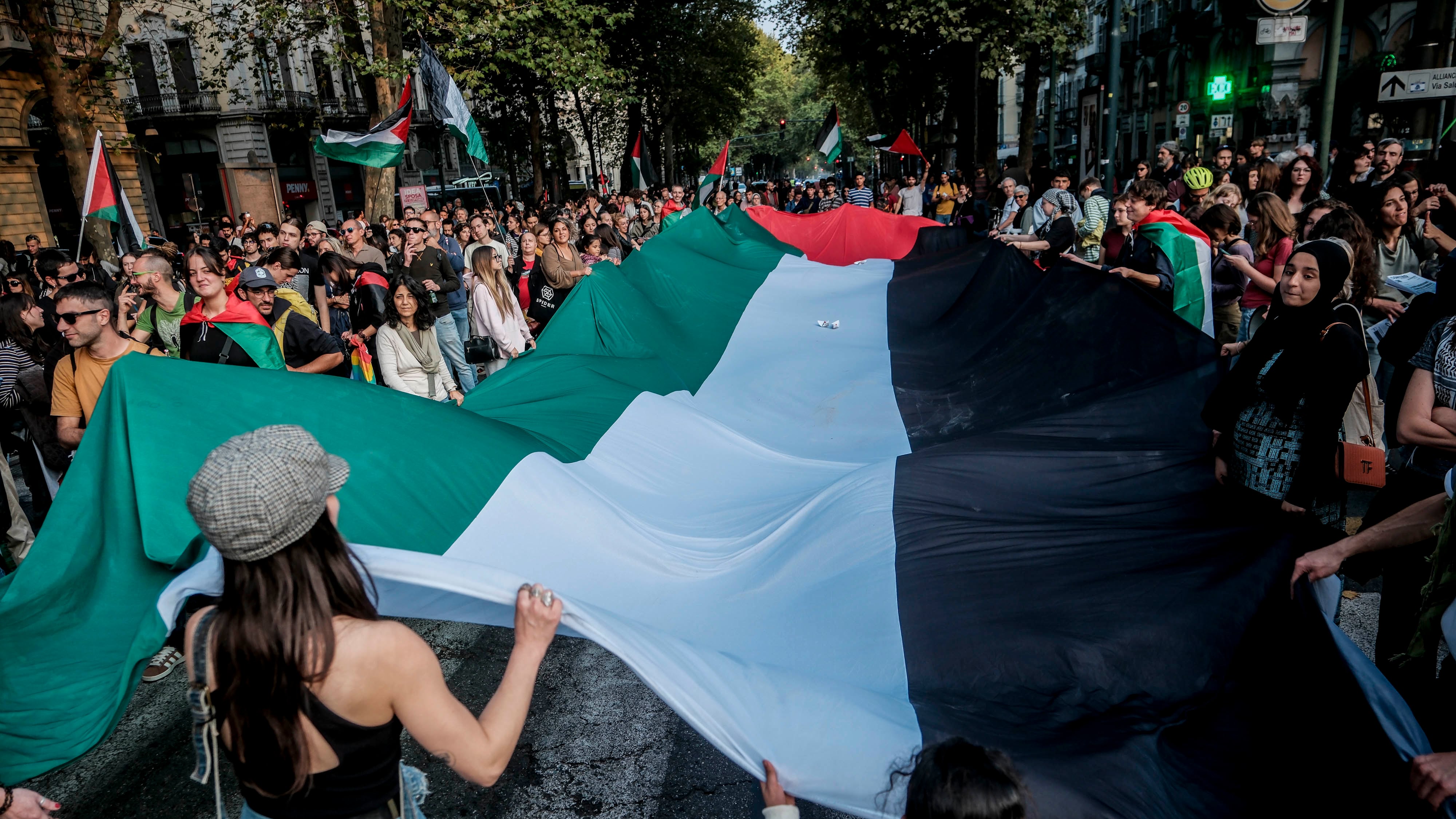 L'ombra dei legami con il terrorismo dietro i proclami di piazza dei pro Pal