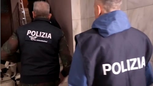 Blitz a Milano: nel covo di due jihadisti egiziani 14
