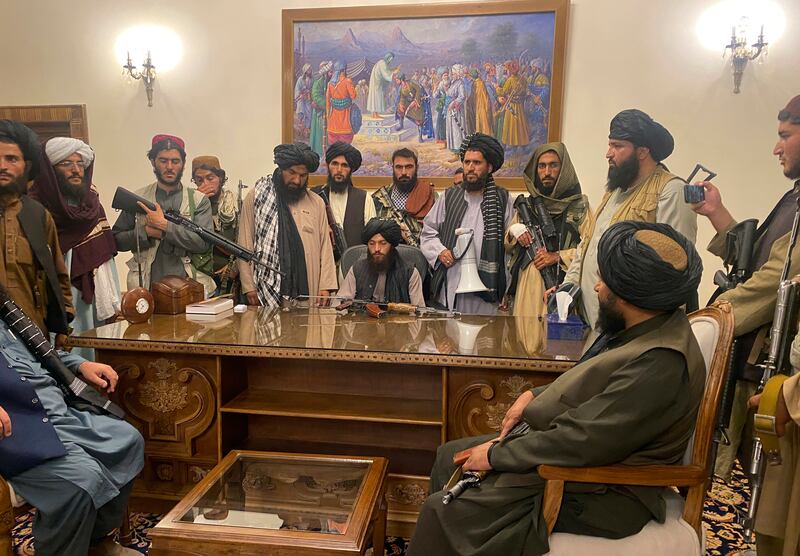 Il ritiro degli americani, la fuga dei civili: a tre anni dal ritorno dei talebani in Afghanistan 1