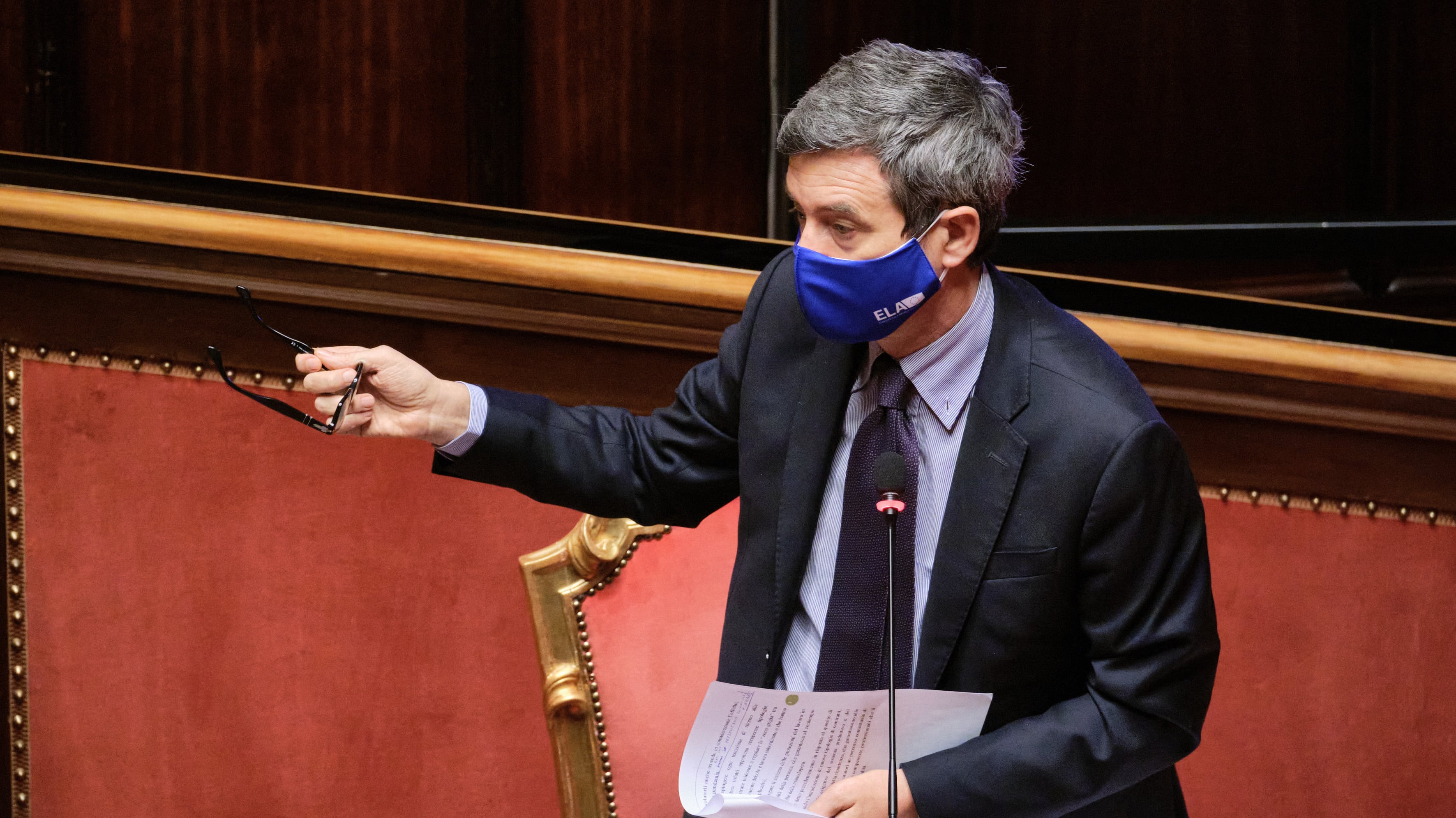 Arriva il no di Orlando. Pure i grillini di governo smentiscono il comico