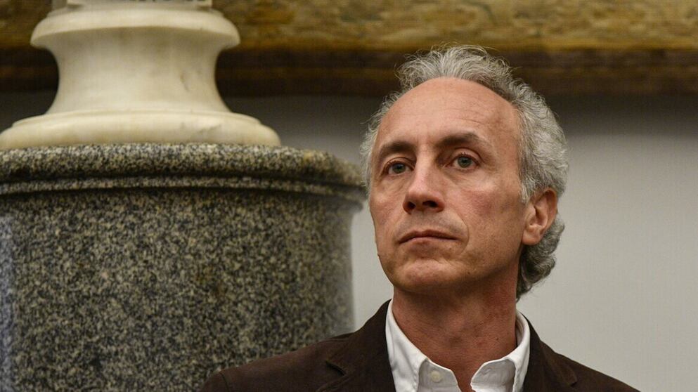 Colle, torna il "metodo Travaglio": fango sul Cav
