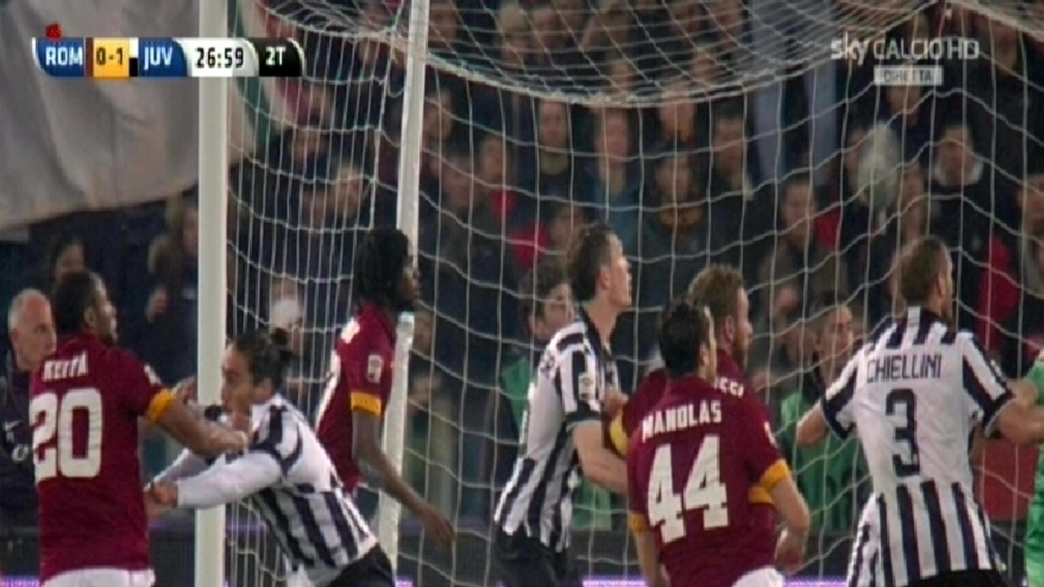 La Juve tiene la Roma a -9. Pari all'Olimpico