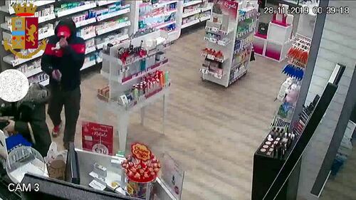 Un rapinatore seriale di farmacie è stato arrestato a Milano, era stato scarcerato lo scorso agosto 1
