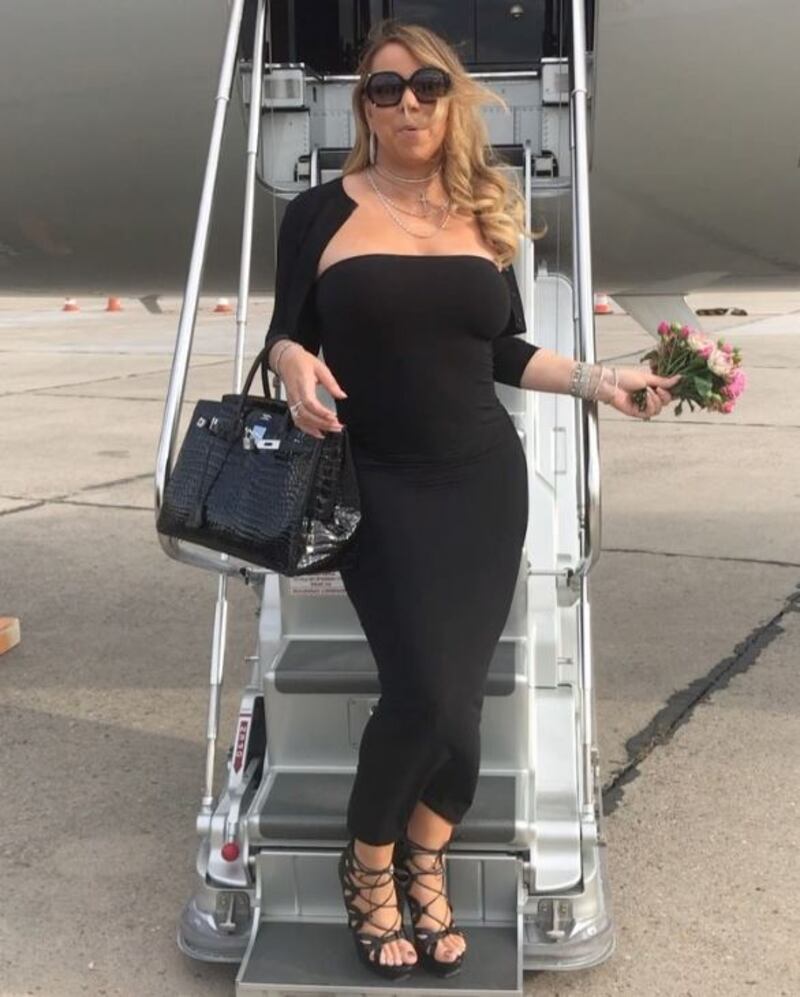 Mariah Carey sexy curvy 10
