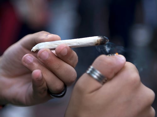 Vicenza, 17enne ferisce docente che lo sorprende con uno spinello
