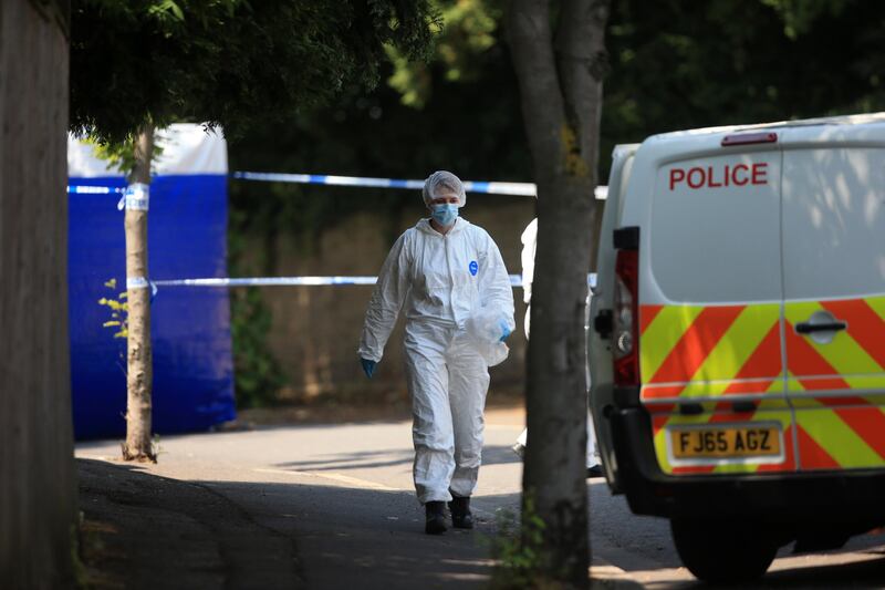 Orrore a Nottingham, tre persone accoltellate a morte: le immagini  1
