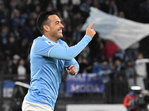 La Lazio batte di misura il Cagliari (in dieci): basta un gol di Pedro