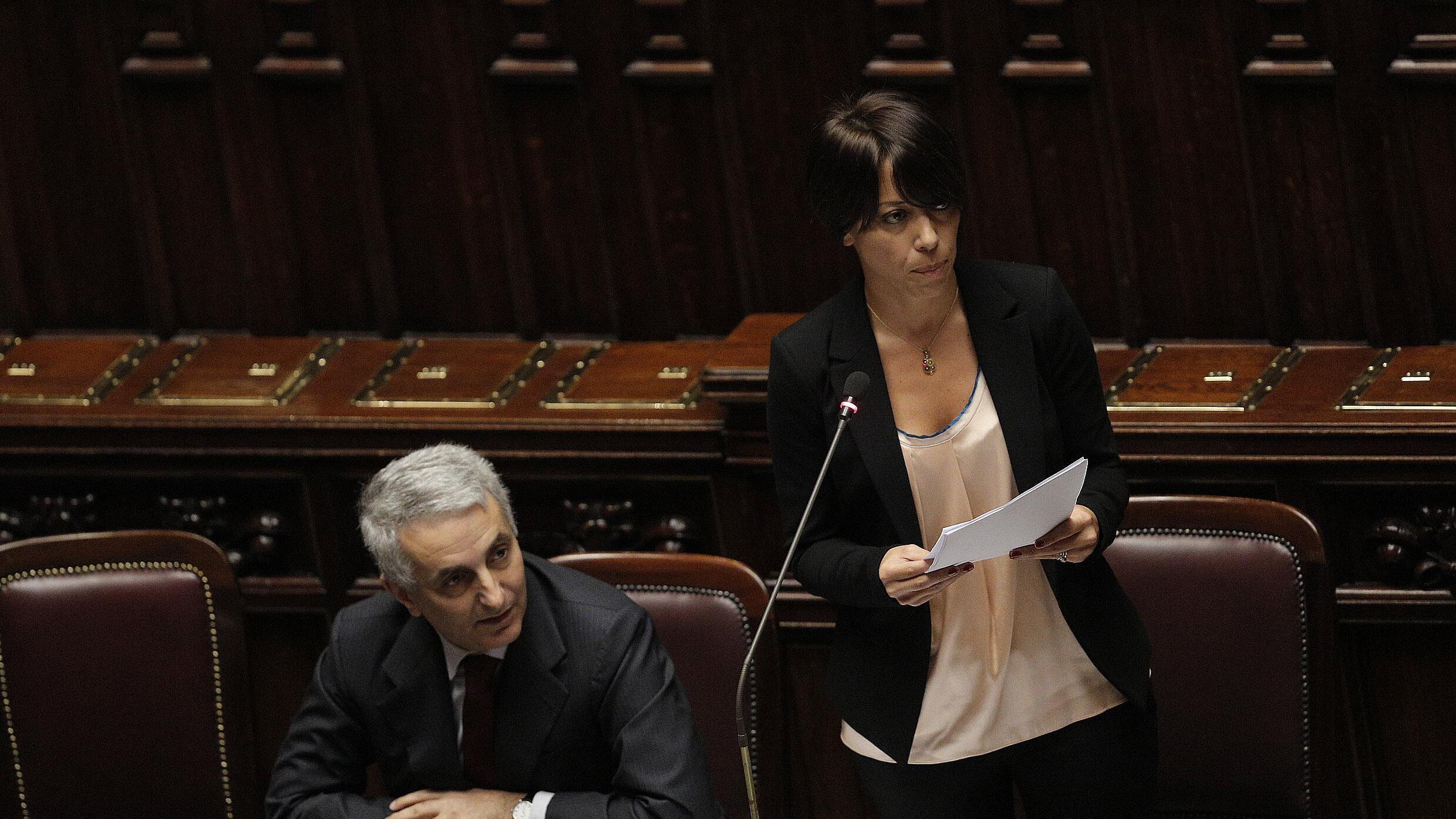 L'uscita della De Girolamo manda nel panico Alfano & C.
