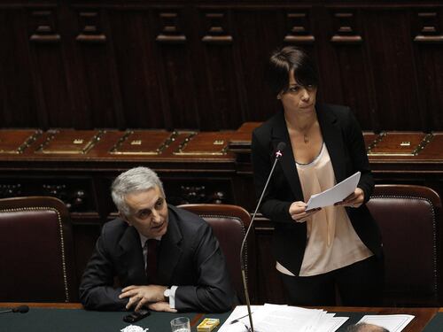De Girolamo in un'Aula deserta: "Sono vittima di un complotto"