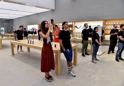 Apple, a Milano primo flagship store 4