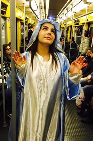 Valentina Nappi vestita da Madonna bannata su Facebook 3
