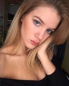 Sara Croce, Madre Natura sexy sui social  5
