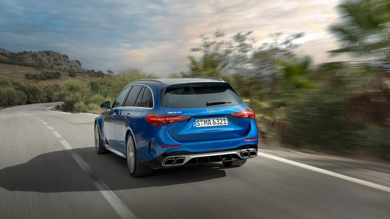 Mercedes-AMG C 63 S E Performance, guarda la gallery 18