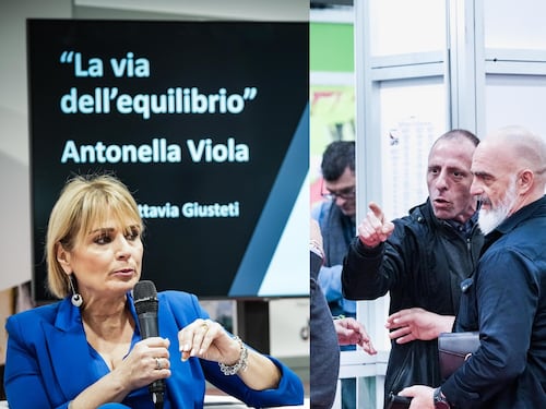 "Vergogna umana". Antonella Viola aggredita da un no vax al Salone del Libro