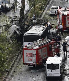 Autobomba fa strage a Istanbul 1
