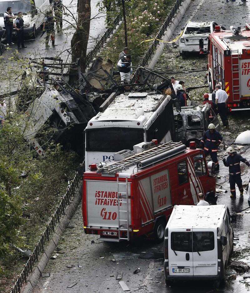 Autobomba fa strage a Istanbul 1