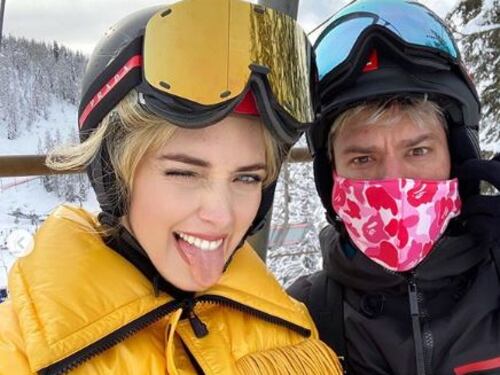 Fedez sorprende Chiara Ferragni per Natale con un anello di lusso