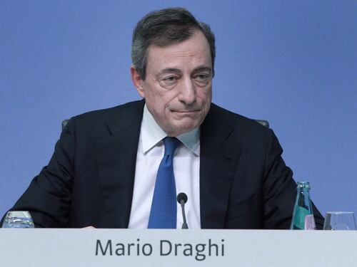 Il trucco di Giuseppi: Draghi a casa