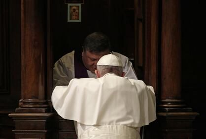 Papa Francesco si confessa 4