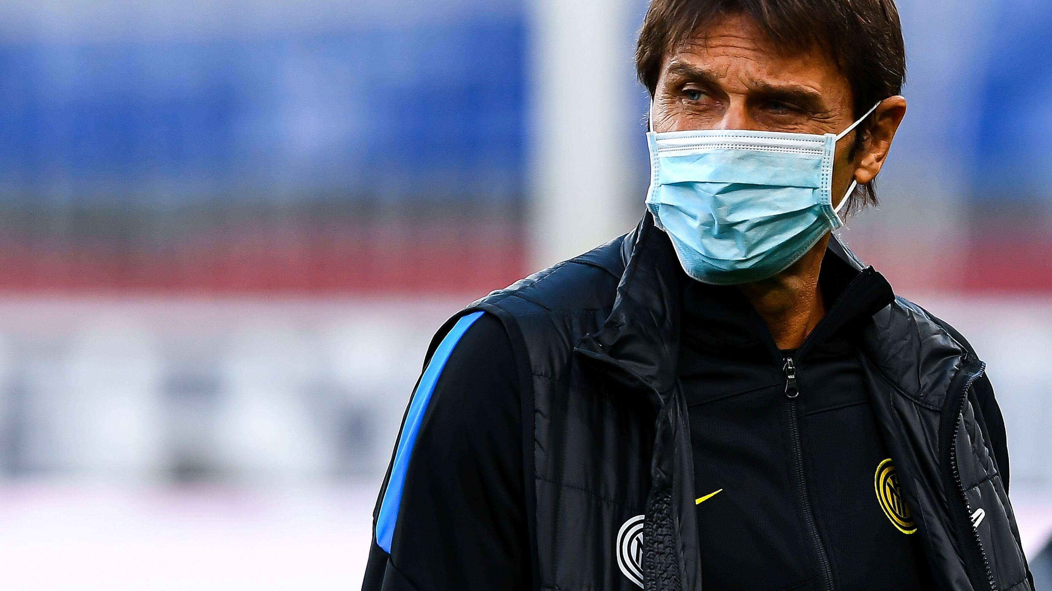 Inter, testa allo scudetto. Ma Conte resta in difesa "C'è chi sta godendo..."
