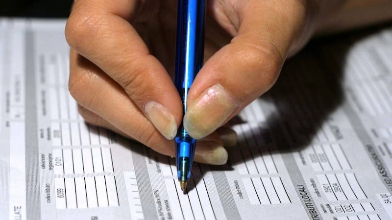 Manovra, Leo apre il cantiere fiscale: Irpef al 33% fino a 60 mila euro e flat tax per i giovani. “Prima servono le coperture”