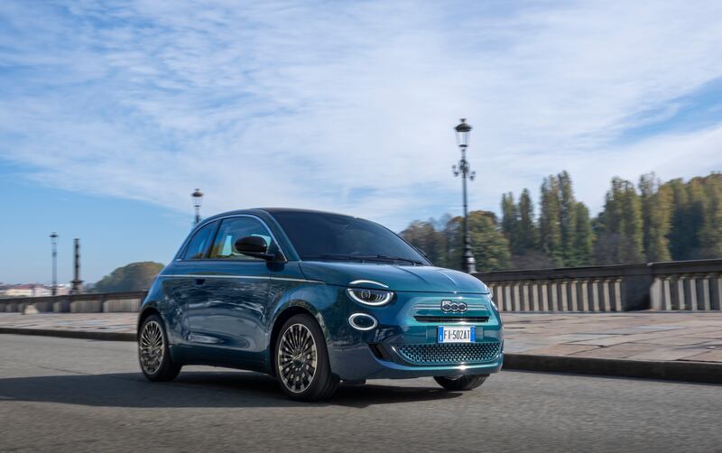 Nuova Fiat 500 Hybrid, guarda la gallery 10
