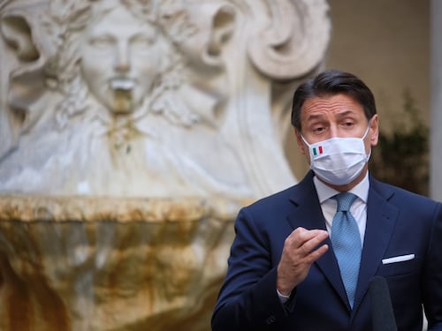 Manipolati da Giuseppi: È lockdown virtuale
