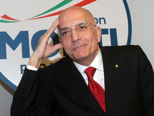 Scivolone di Albertini: "Maroni guarisca, non vogliamo disabili"