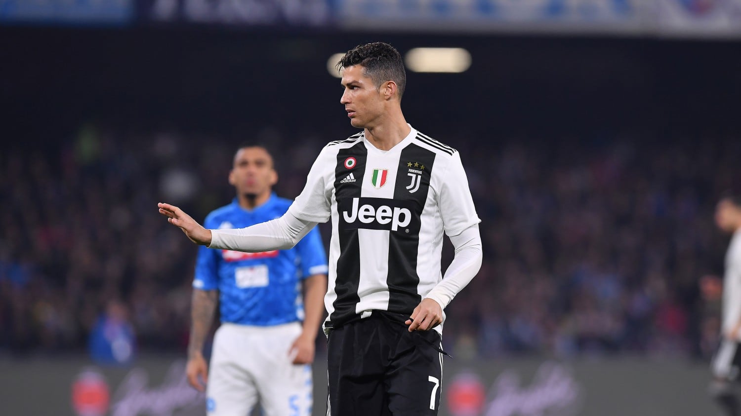 Juventus, Cristiano Ronaldo rassicura tutti: "Torno tra due settimane"