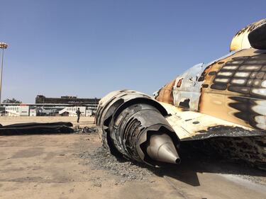L'aeroporto di Tripoli distrutto dagli islamisti 9